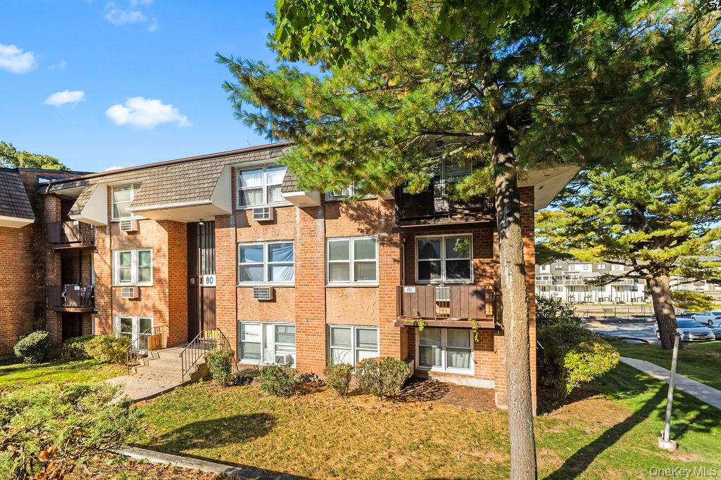 80 Kearsing Parkway B & 8f Property Photo 1