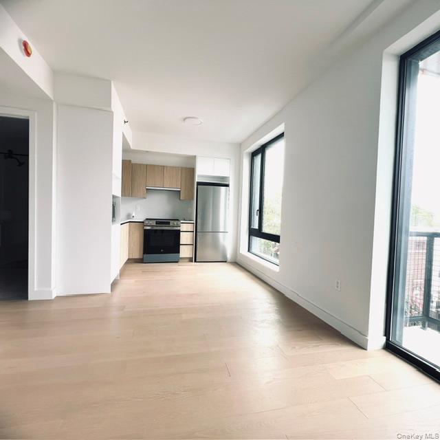 1807 66th Street 4a Property Photo 3