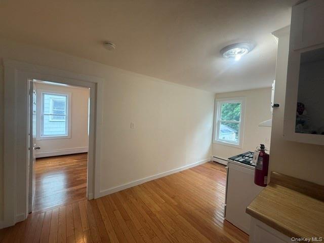 20 Spring Street Property Photo 31
