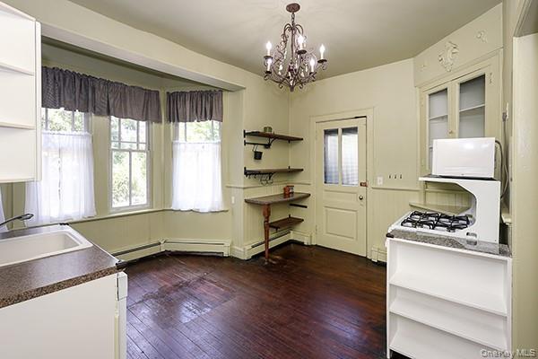 332 Franklin Avenue 1 Property Photo 5
