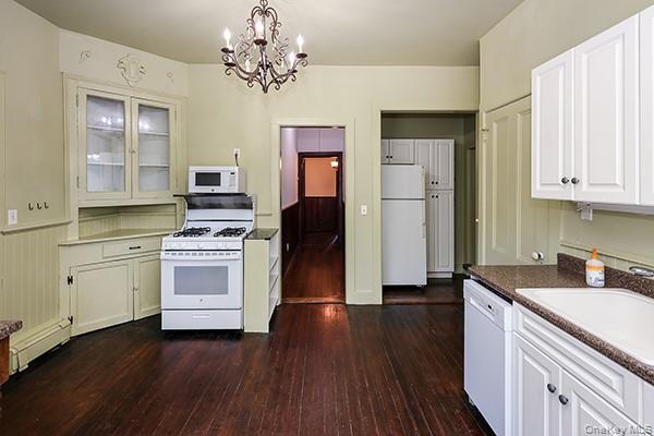 332 Franklin Avenue 1 Property Photo 8