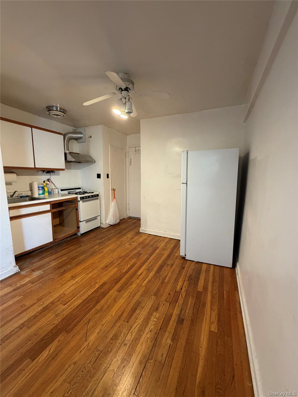 42-45 Kissena Boulevard 6m Property Photo 7