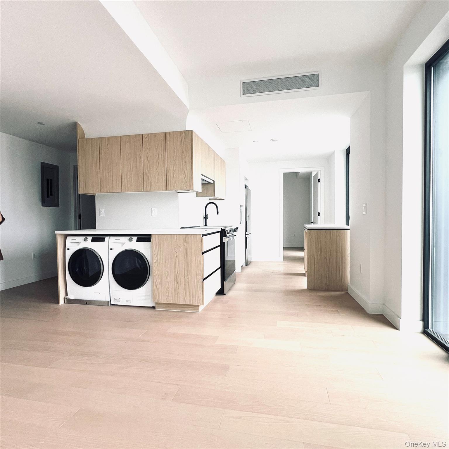 1807 66th Street 6c Property Photo 4
