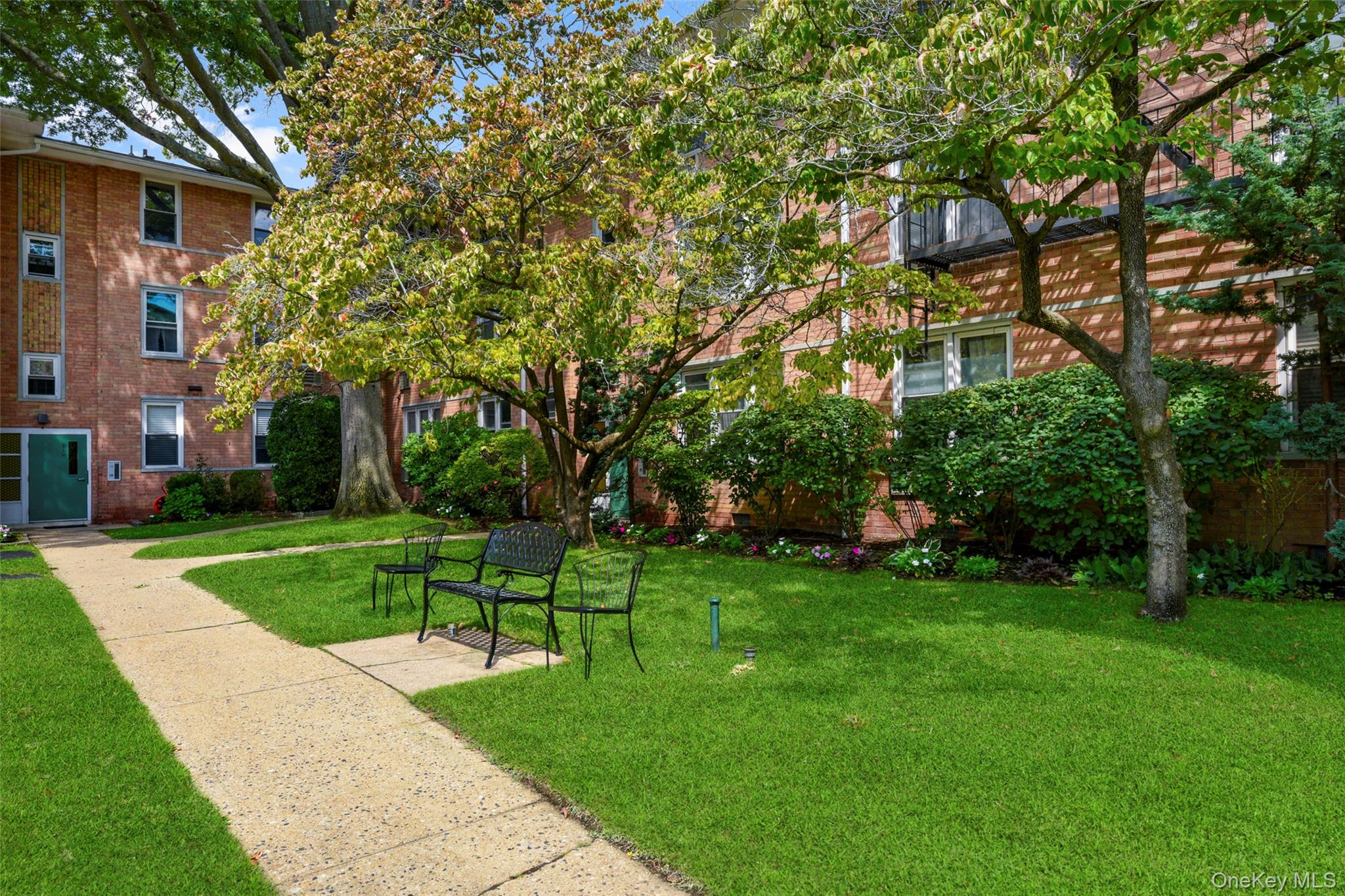 25 Trinity Place 3k Property Photo 2