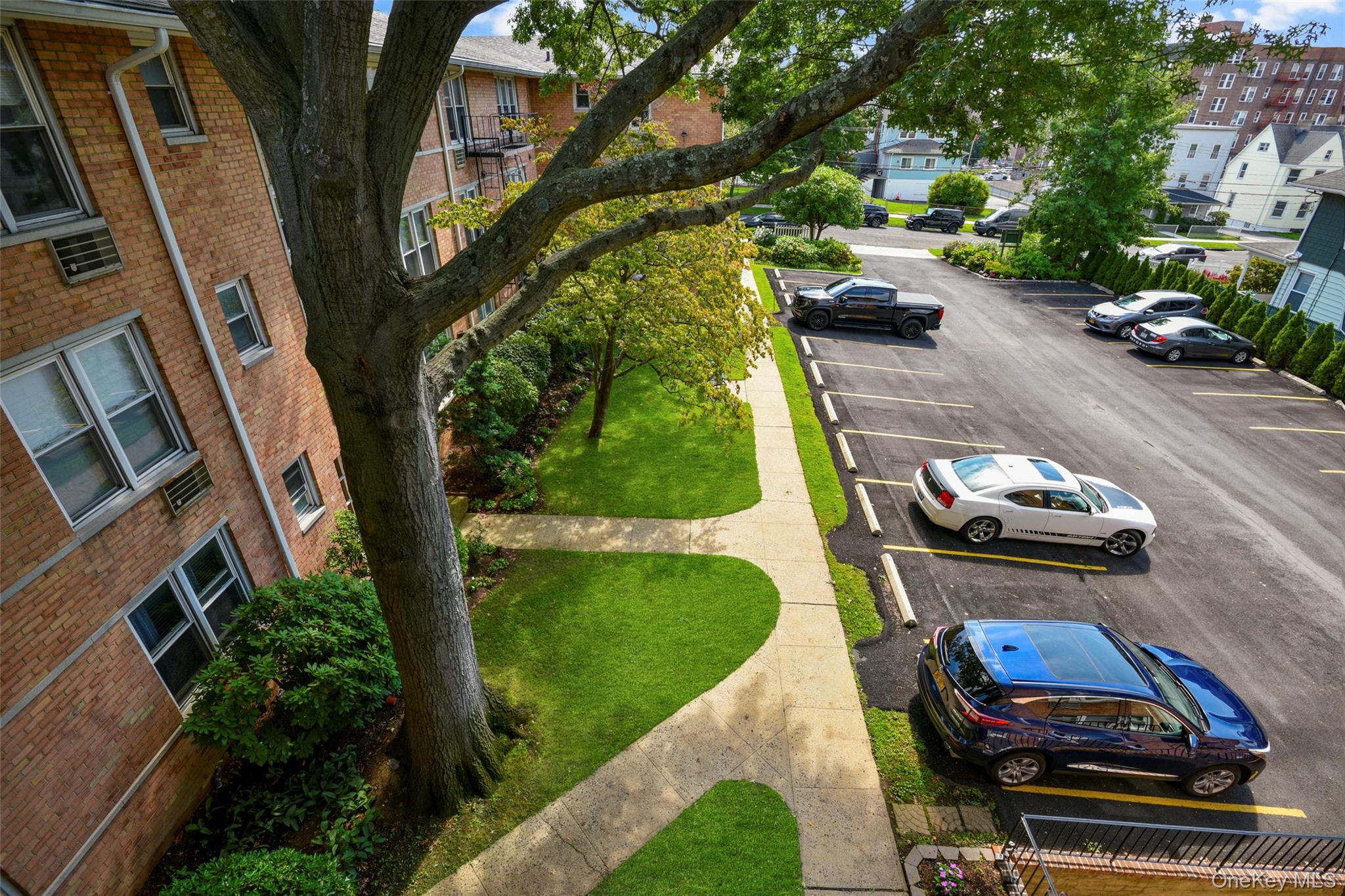 25 Trinity Place 3k Property Photo 14