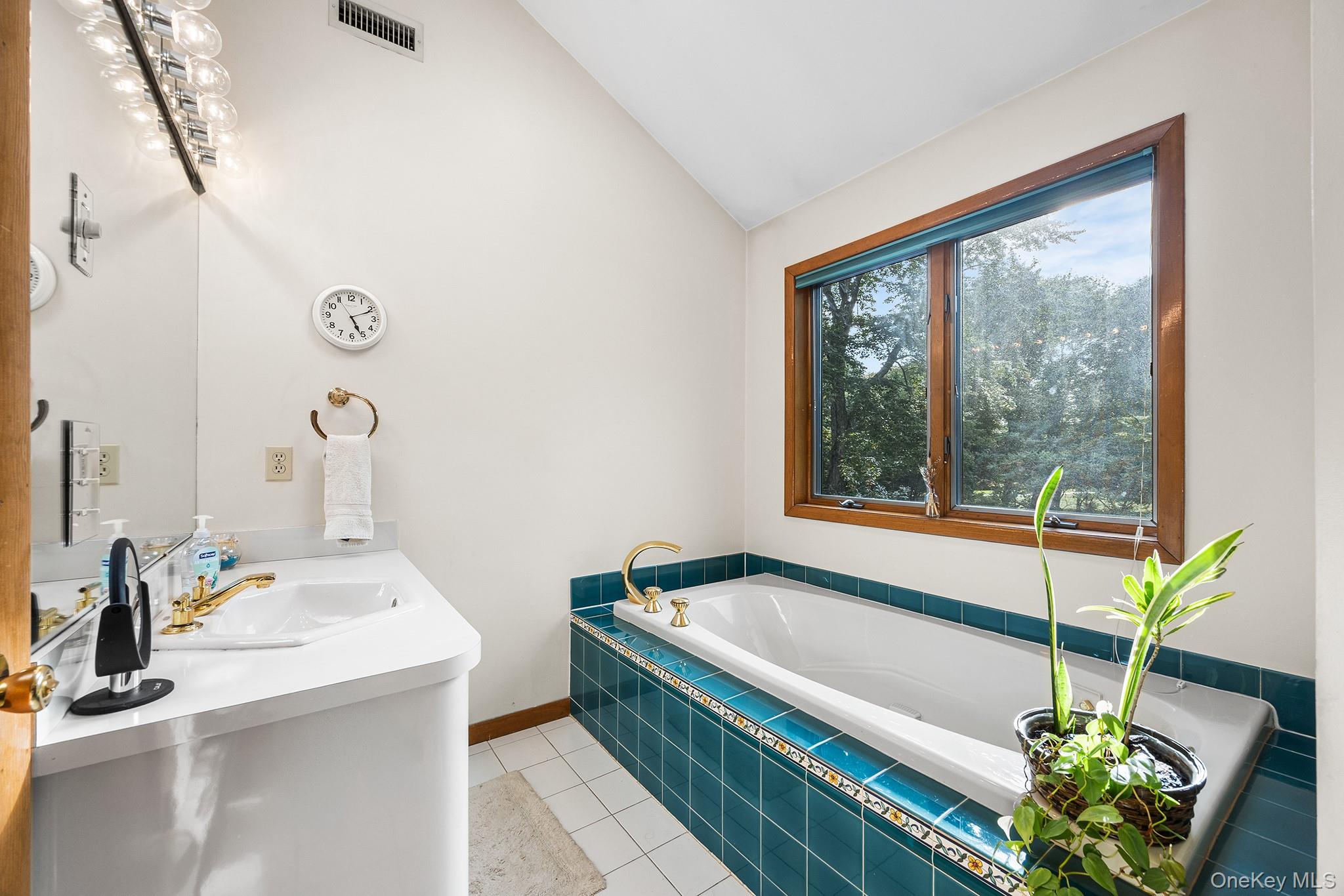 5 Rome Court Property Photo 17