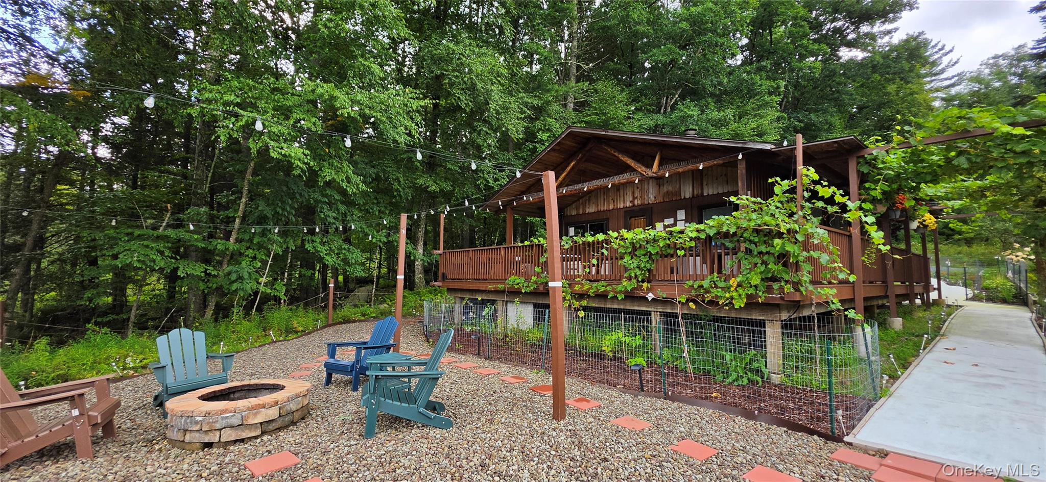 586 Lake Shore Lane Property Photo 1