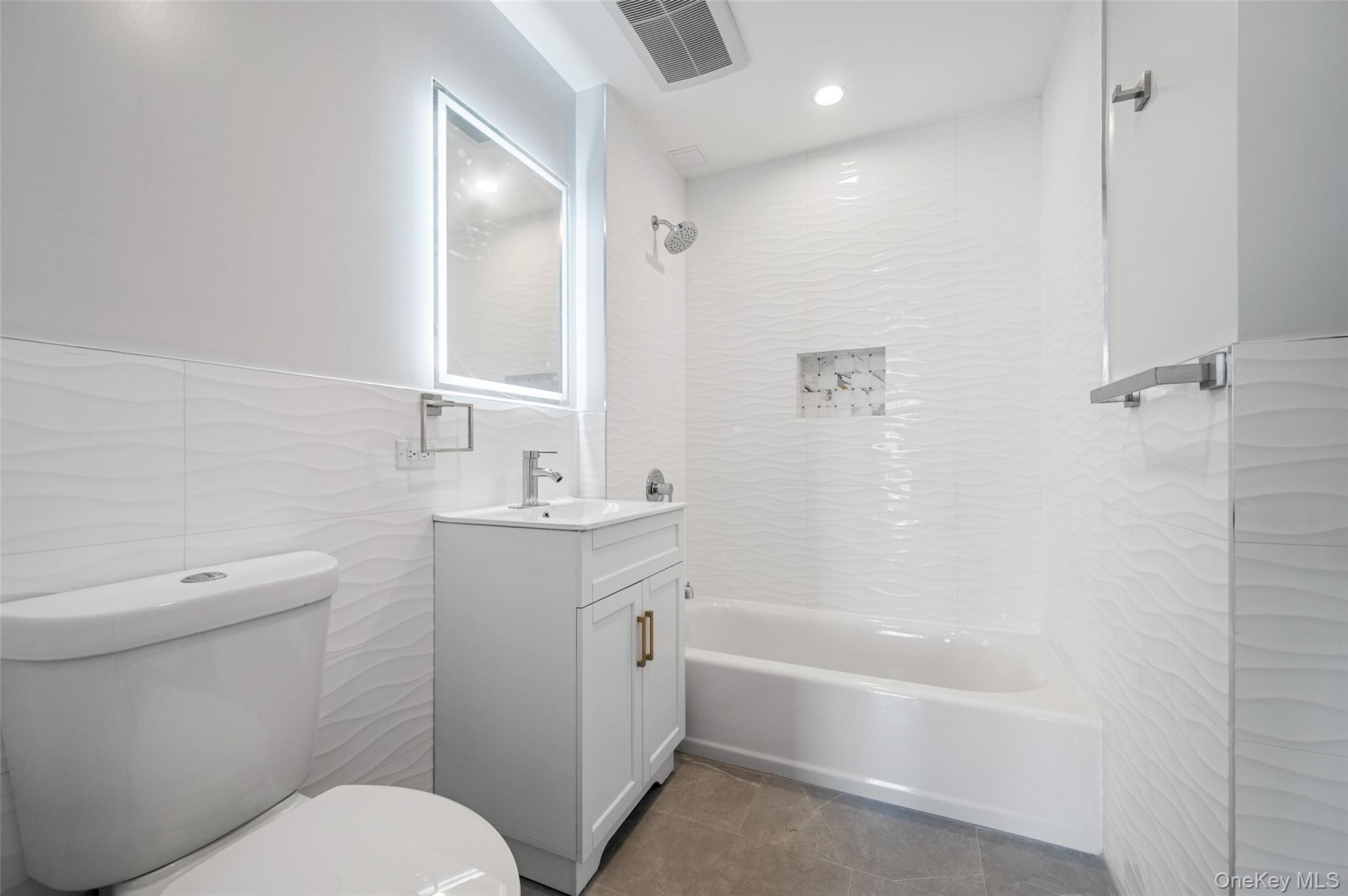 43-34 53rd Street 7c Property Photo 2