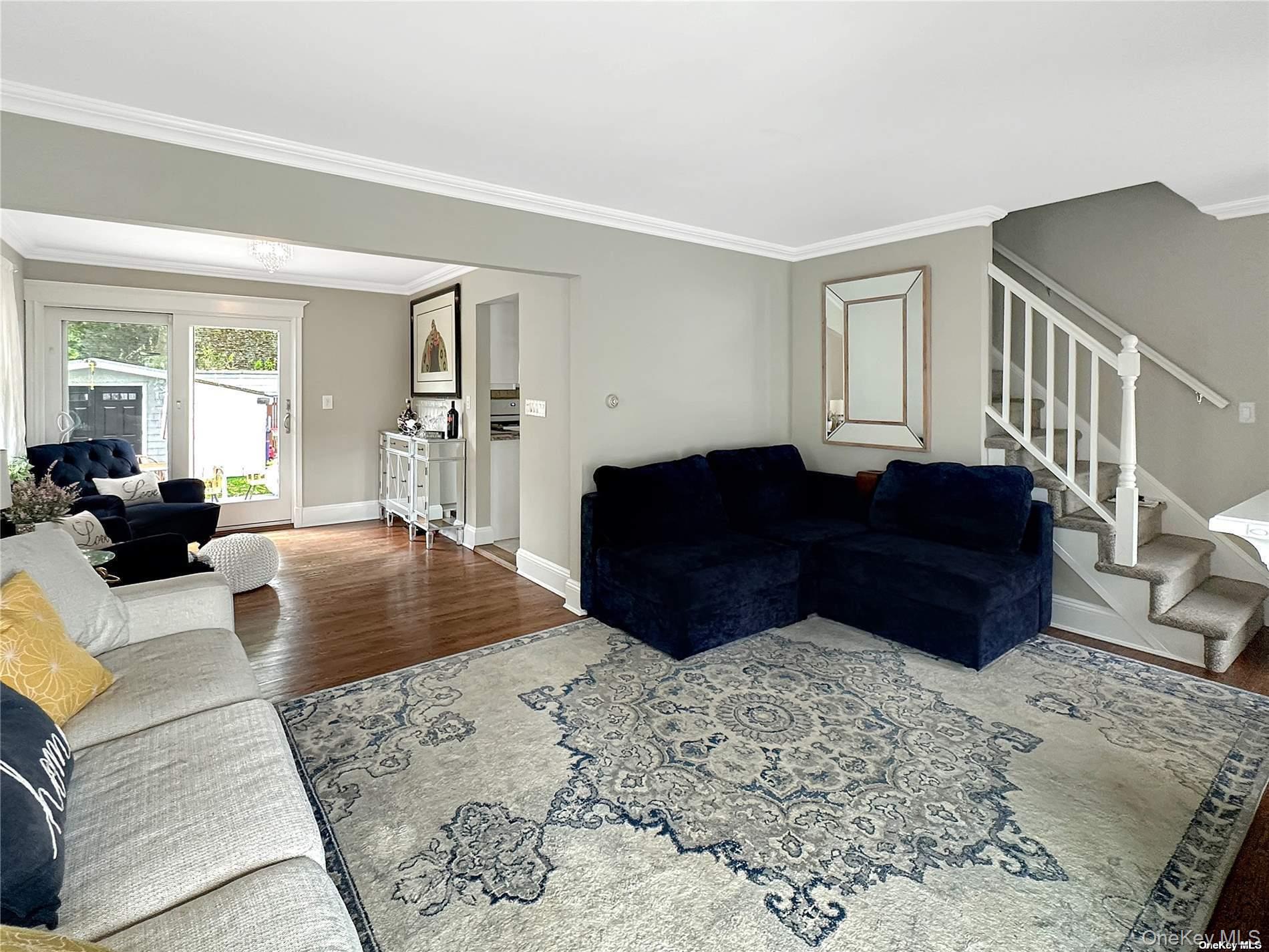 2517 Rockville Centre Parkway Property Photo 8