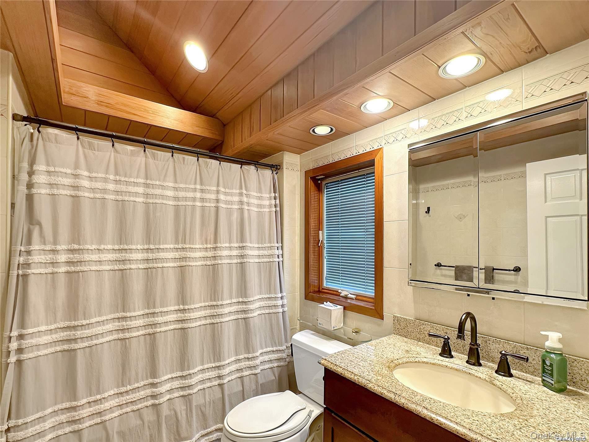 2517 Rockville Centre Parkway Property Photo 17