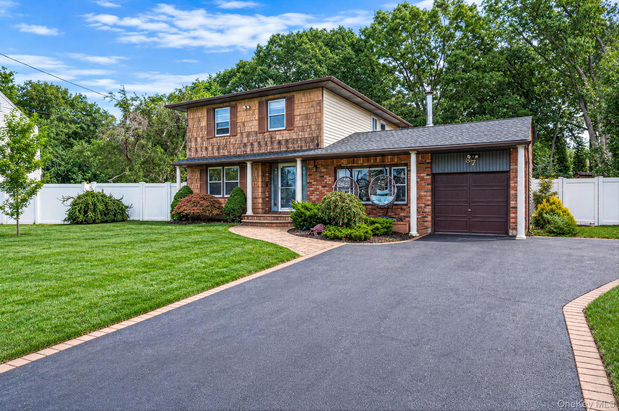 87 Wexford Drive Property Photo 2