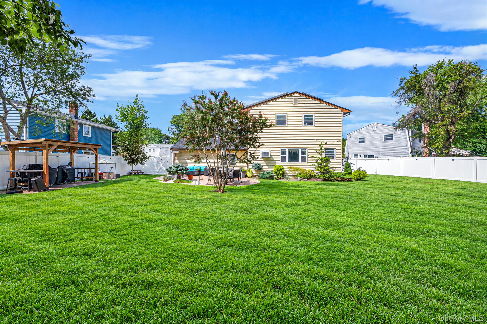 87 Wexford Drive Property Photo 42