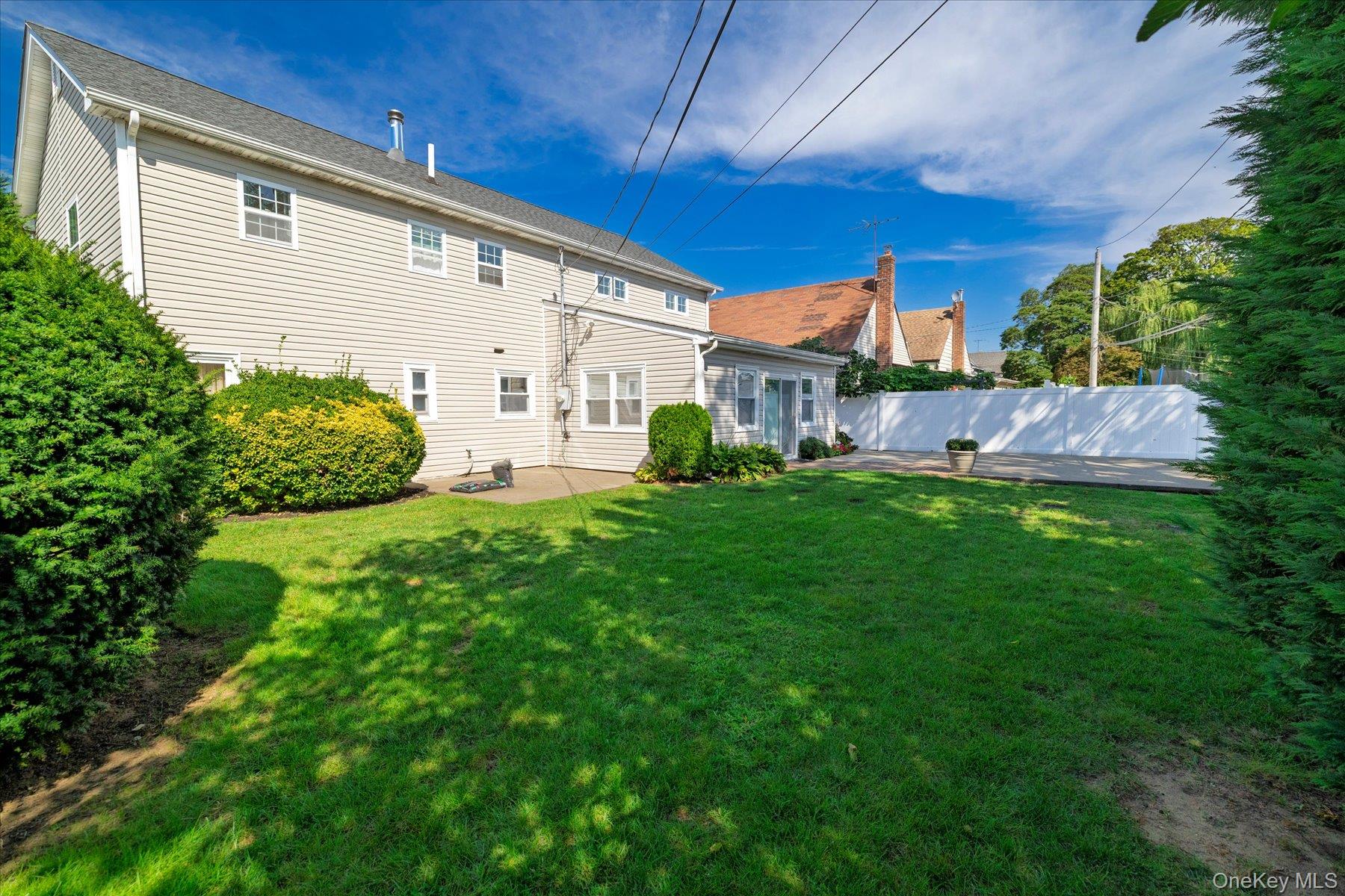 729 Arcadian Avenue Property Photo 3