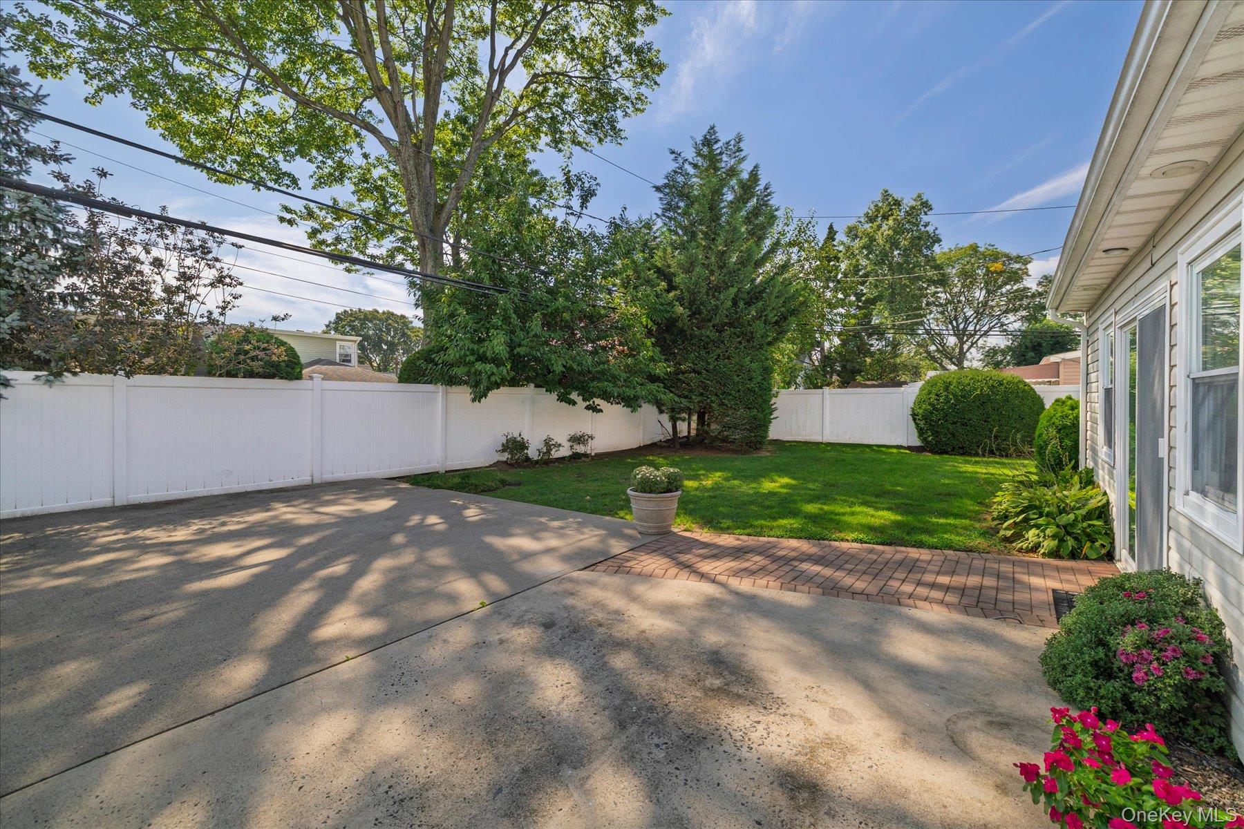 729 Arcadian Avenue Property Photo 24