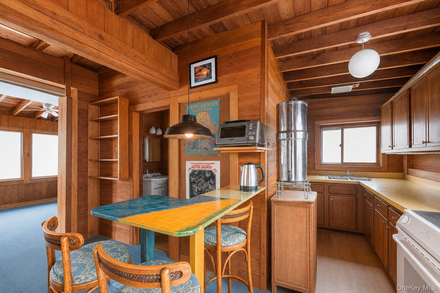 27 Champlain Street Property Photo 5