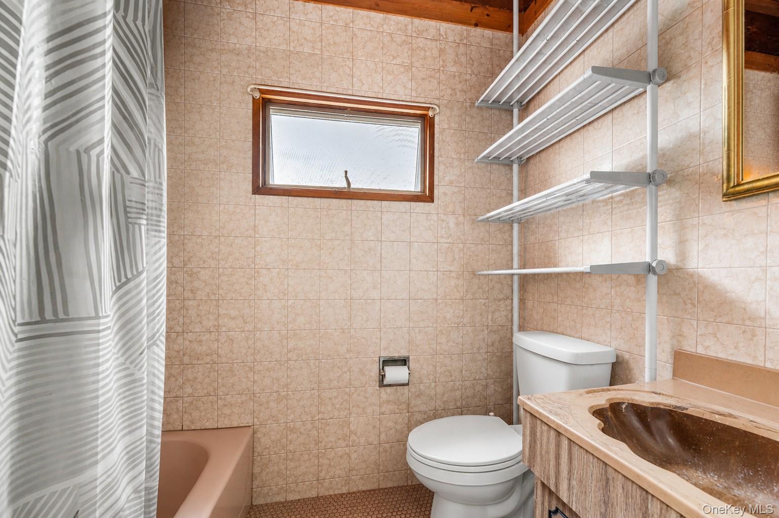 27 Champlain Street Property Photo 8