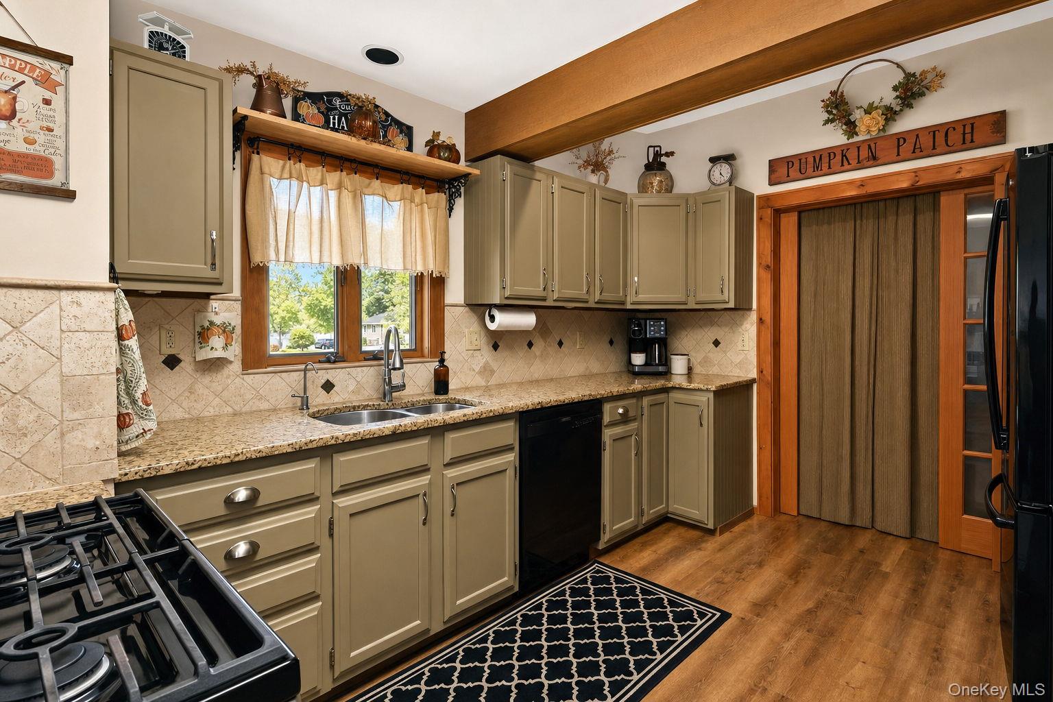 8 Budd Avenue Property Photo 12