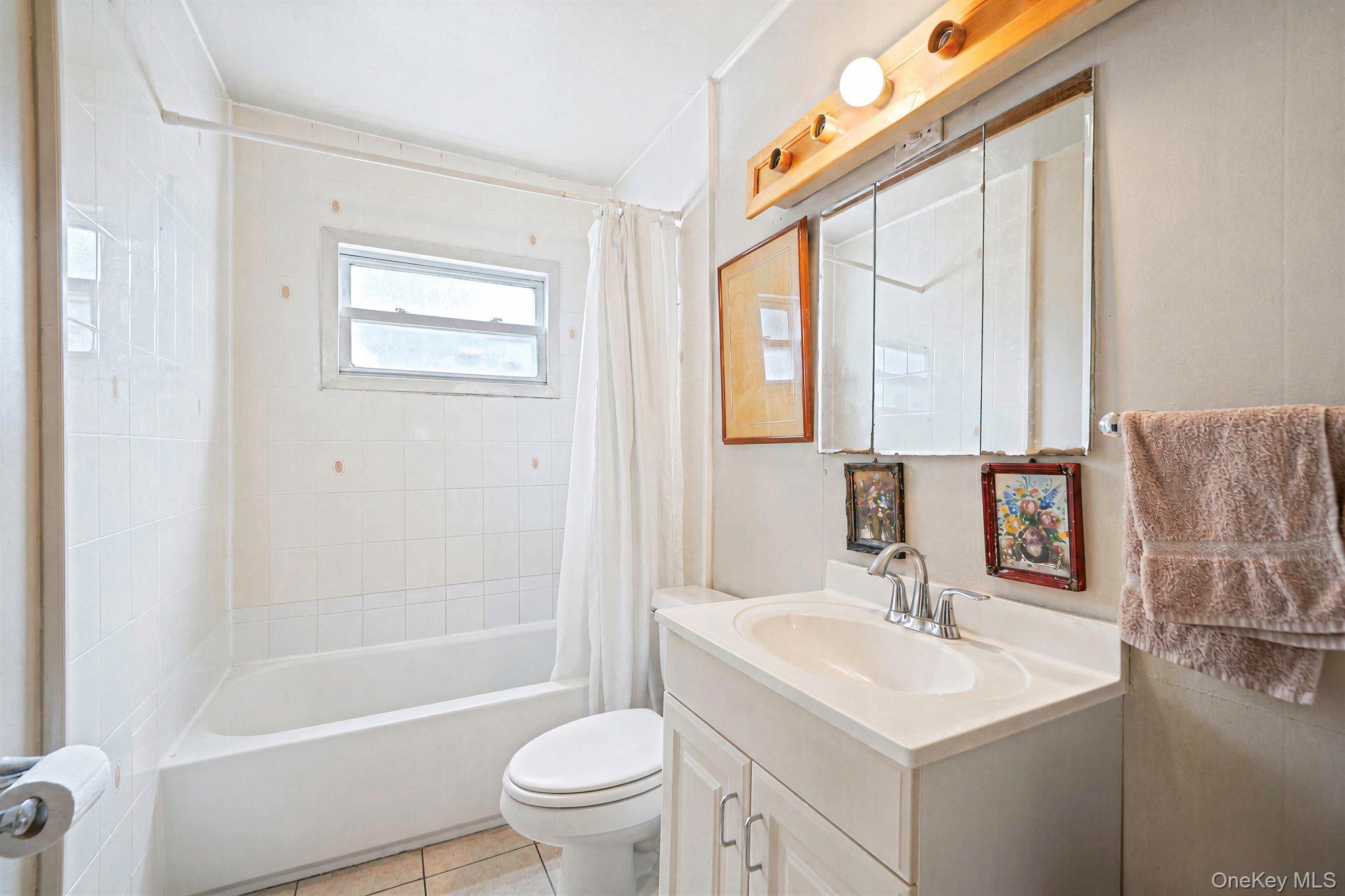 12 Robin Lane Property Photo 26