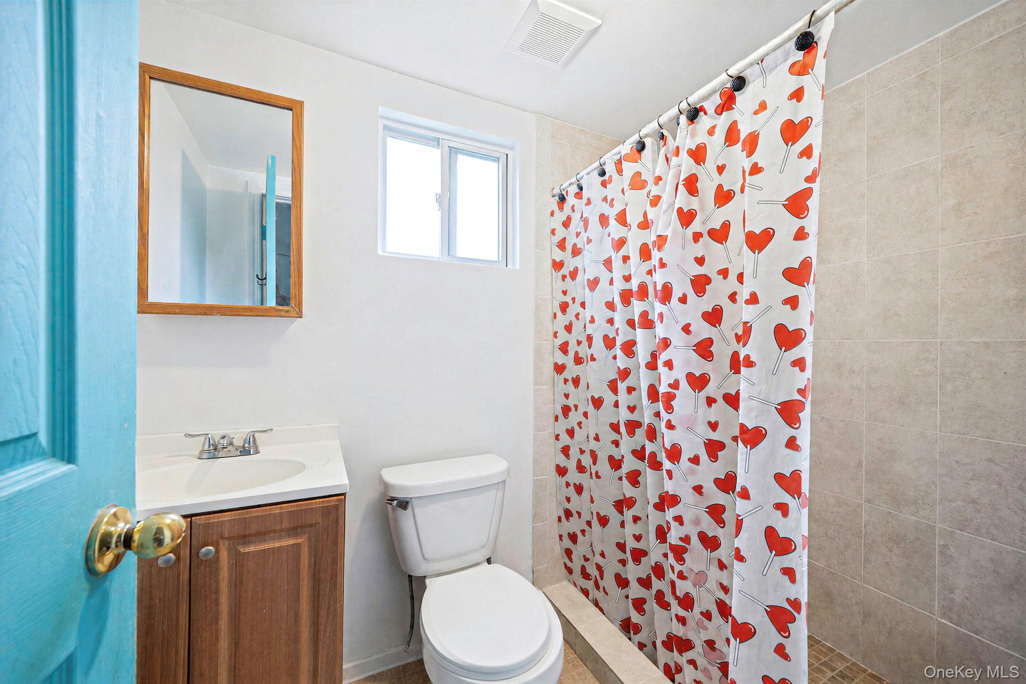 12 Robin Lane Property Photo 33