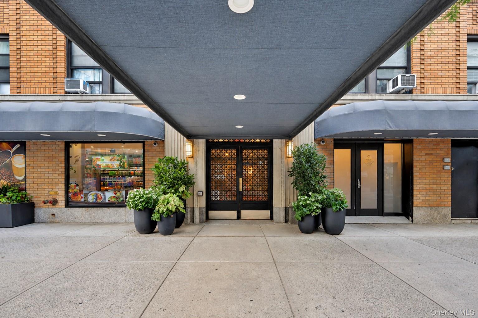 433 W 34th Street 2n Property Photo 1