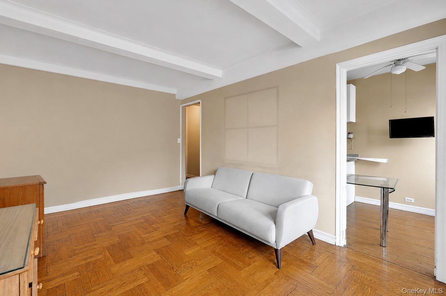433 W 34th Street 2n Property Photo 9