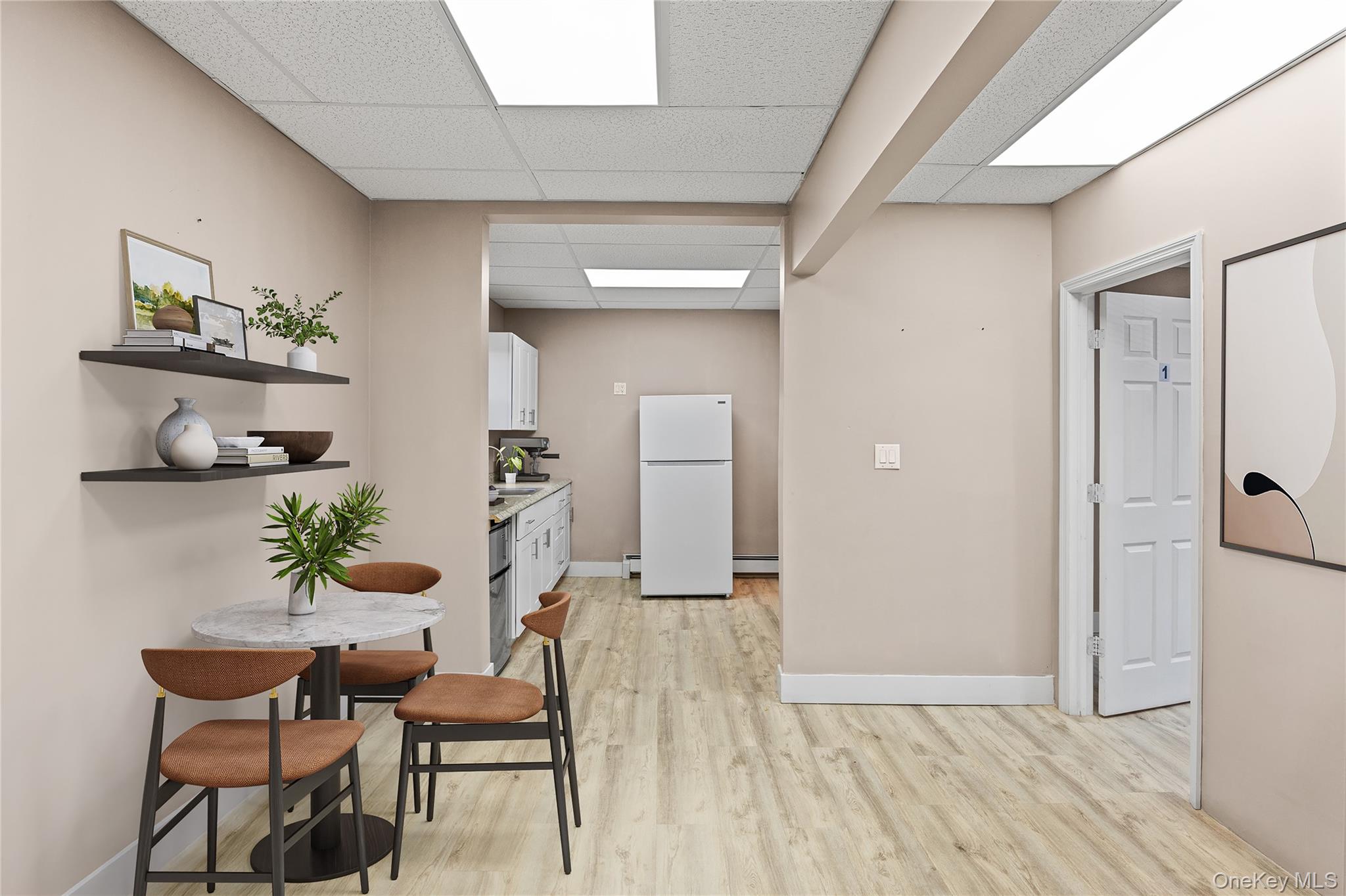 15 E Carl Street Property Photo 5