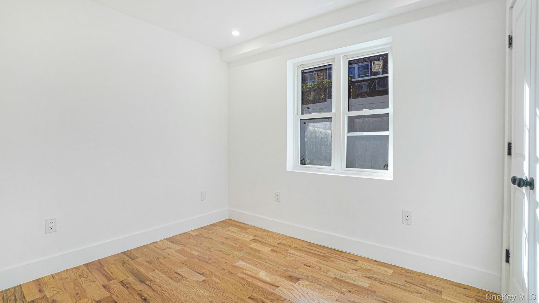 1011 E 221st Street Property Photo 9