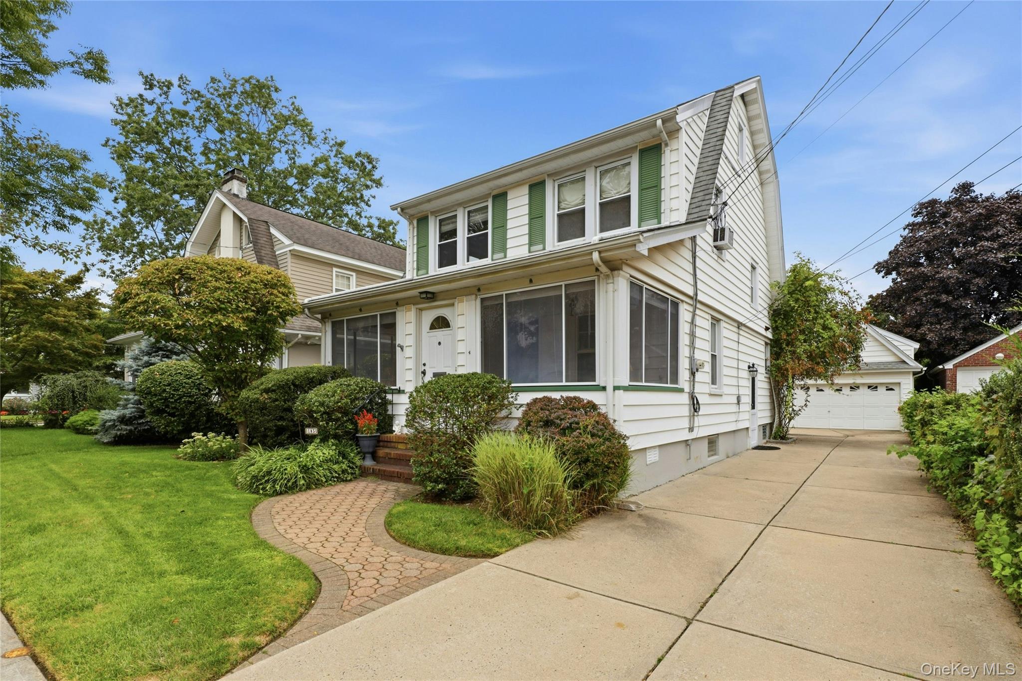 185 Crocus Avenue Property Photo 2