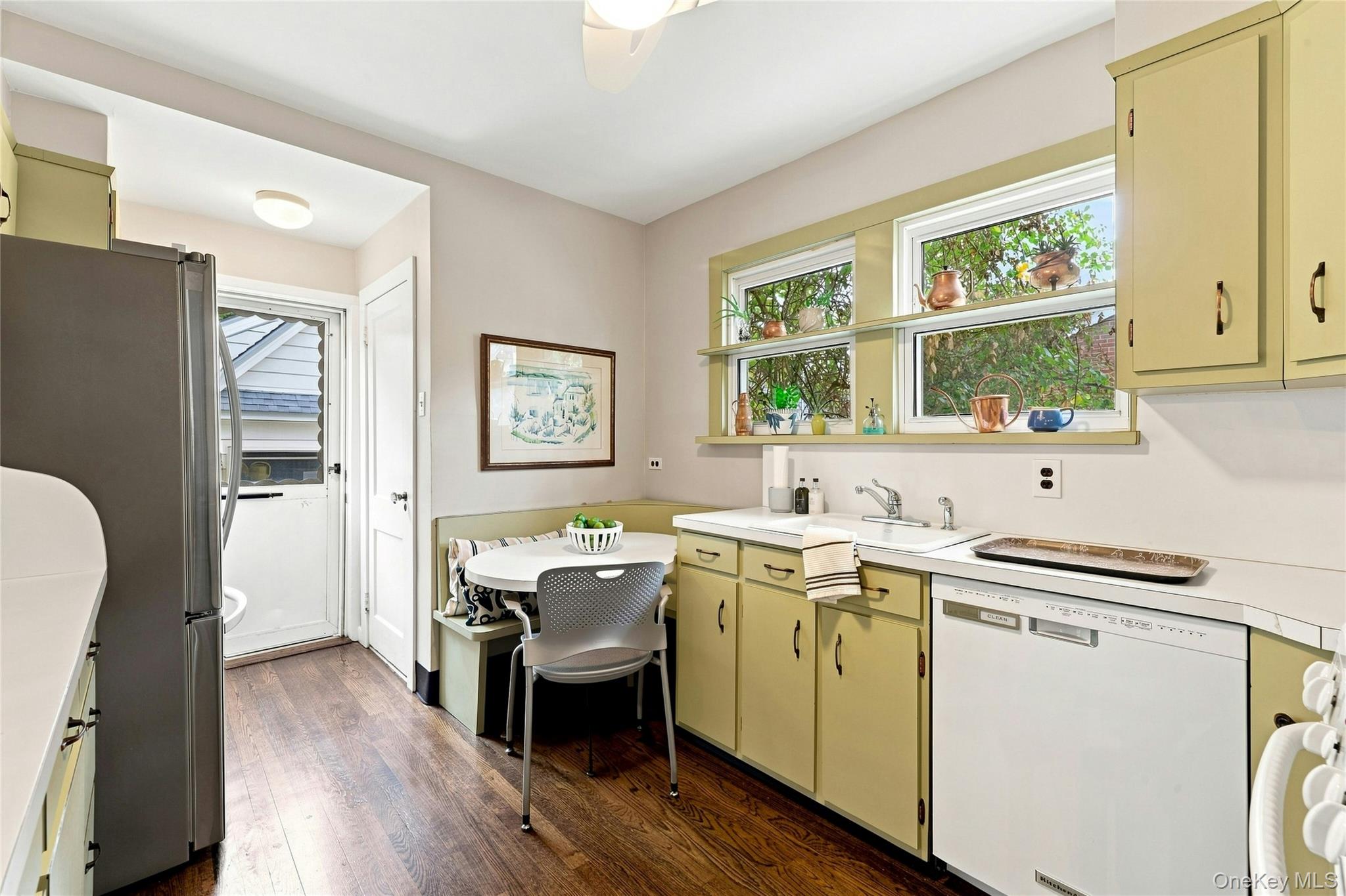 185 Crocus Avenue Property Photo 10