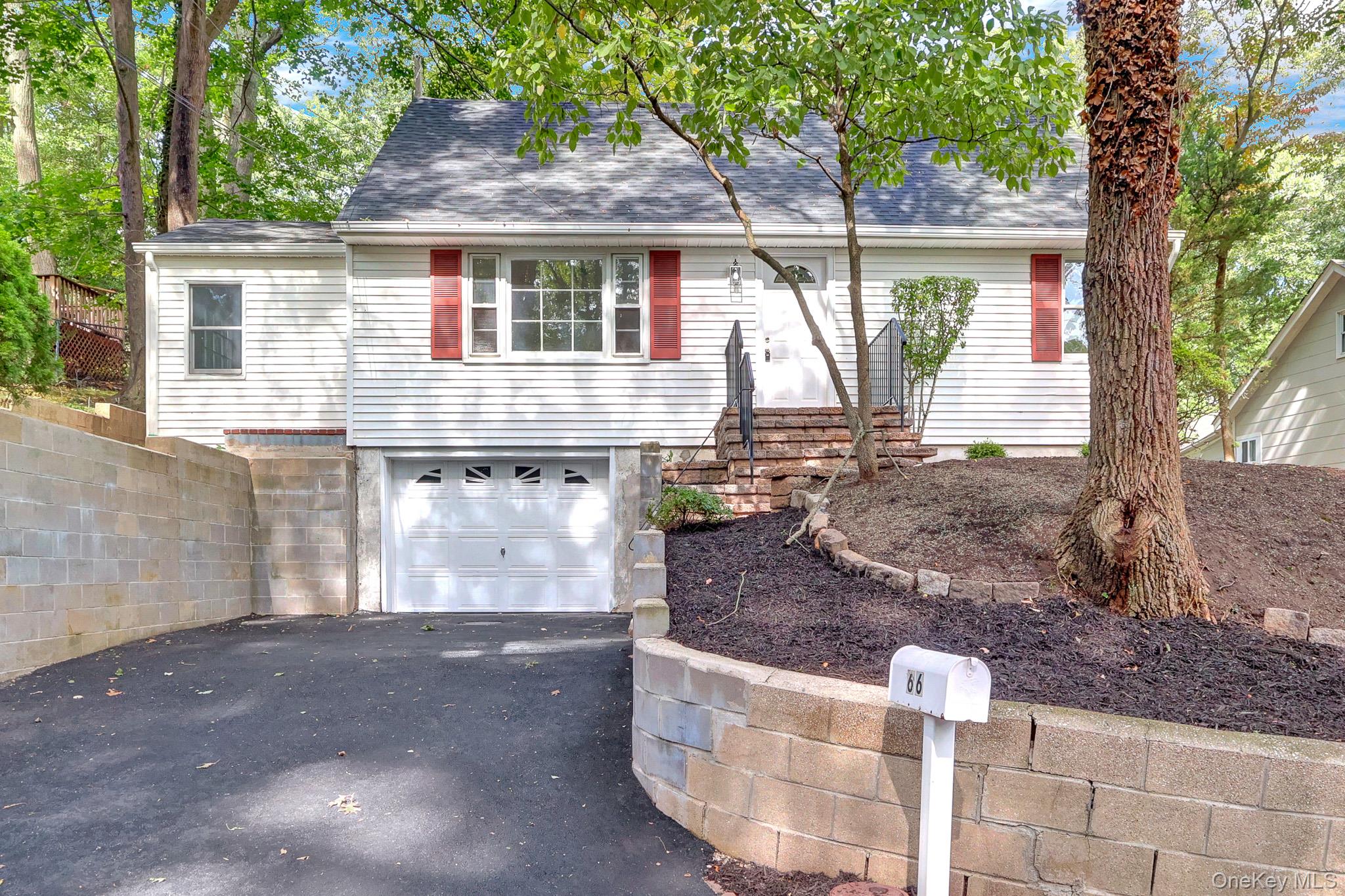 66 Washington Street Property Photo 4