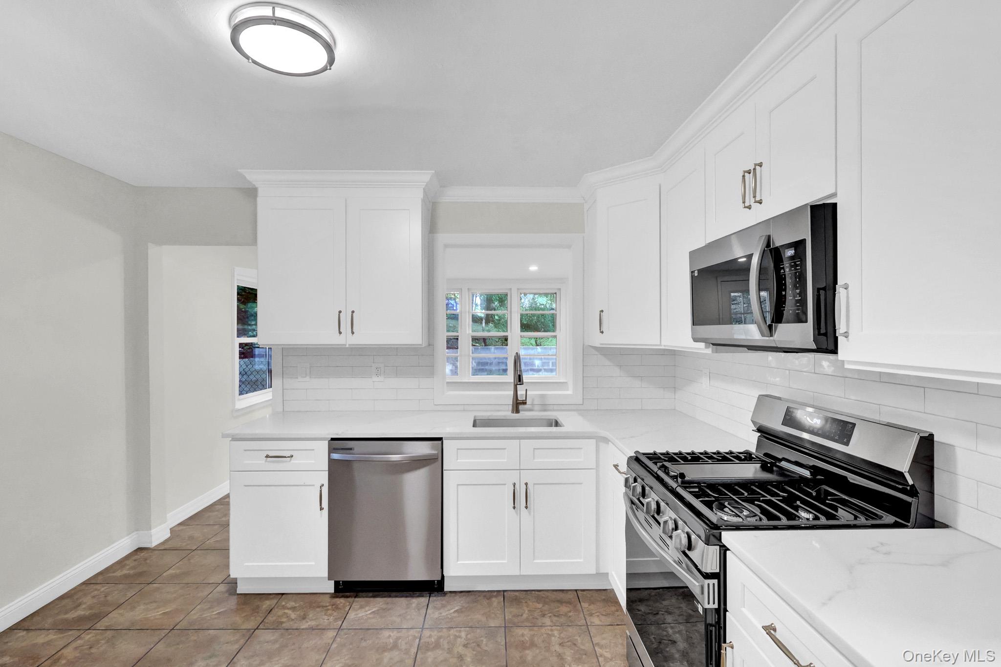 66 Washington Street Property Photo 10