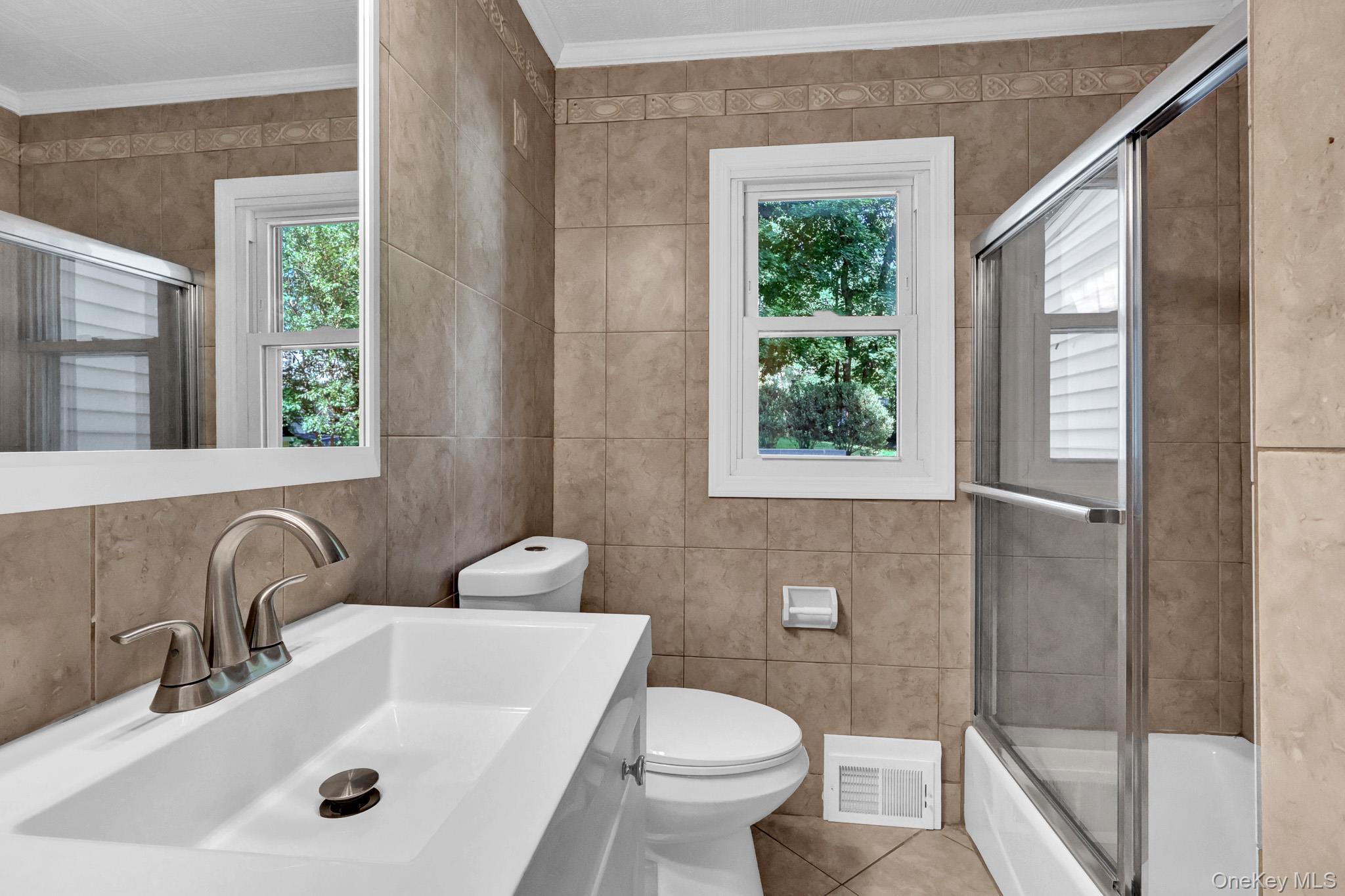 66 Washington Street Property Photo 16