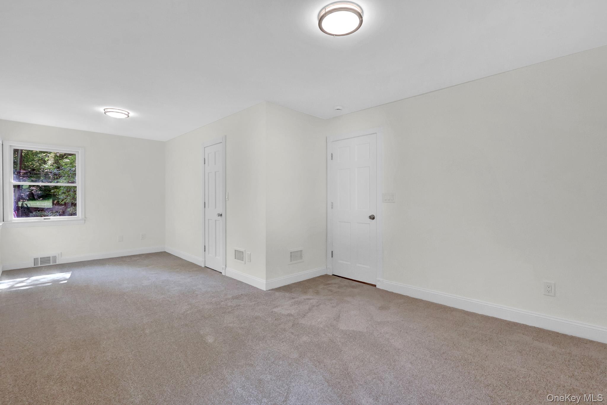 66 Washington Street Property Photo 18