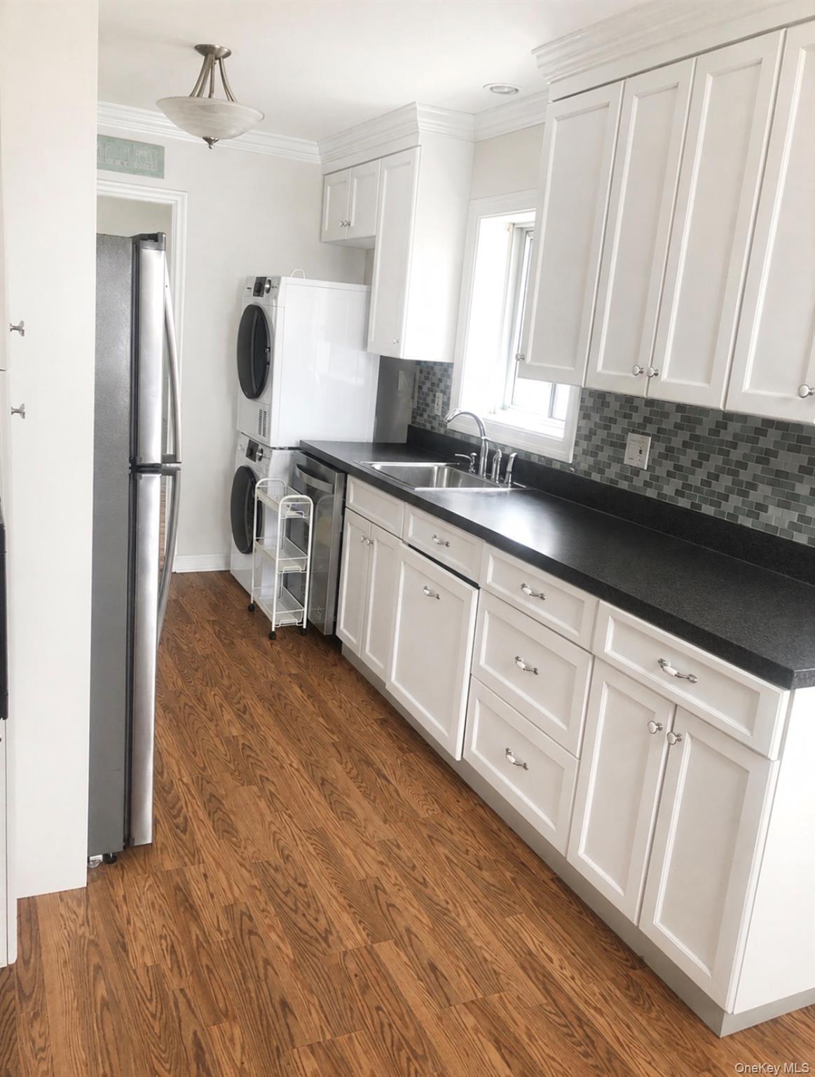 274 W 236th Street #2 Property Photo 3