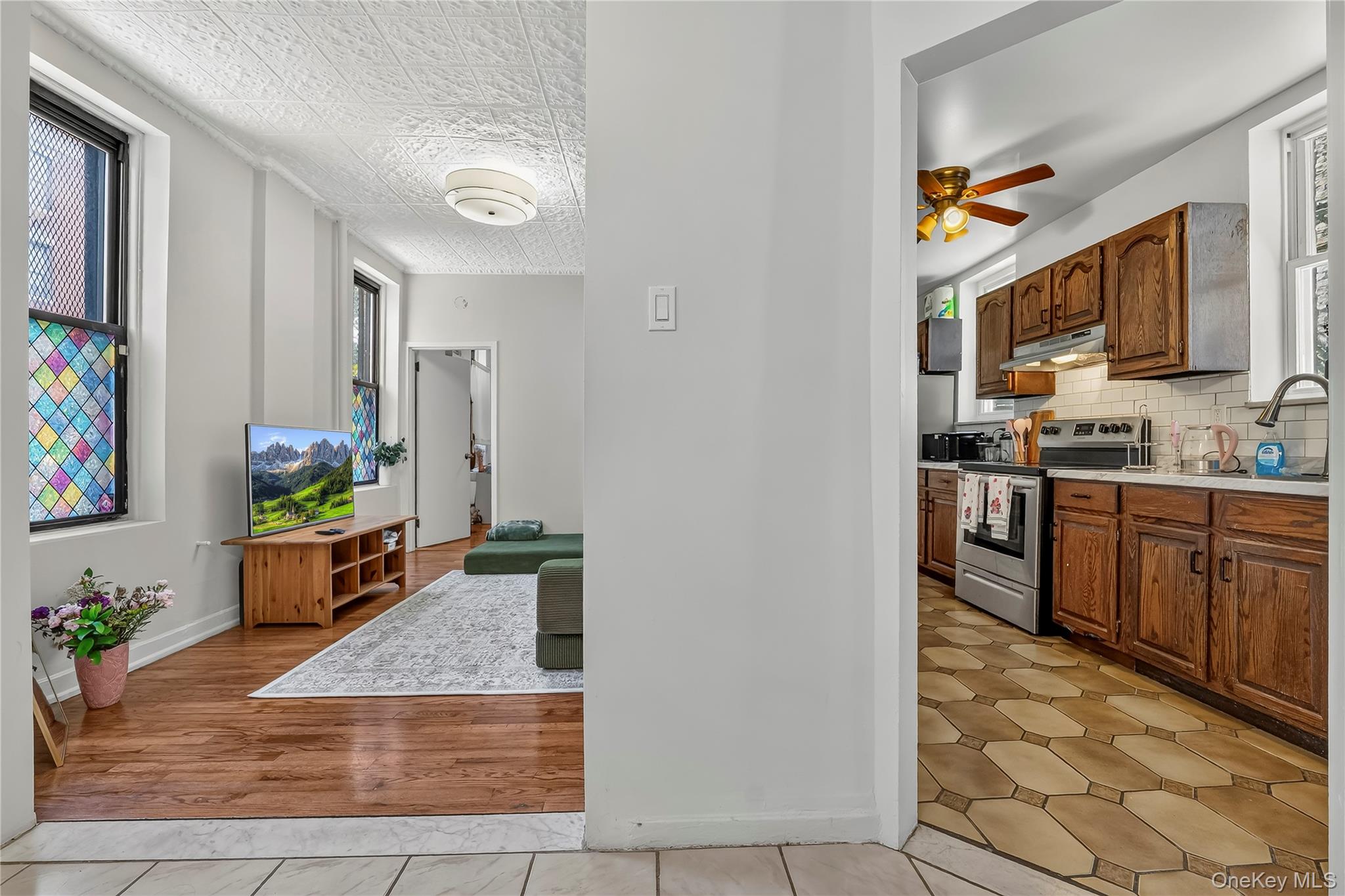 2476 Arthur Avenue Property Photo 10