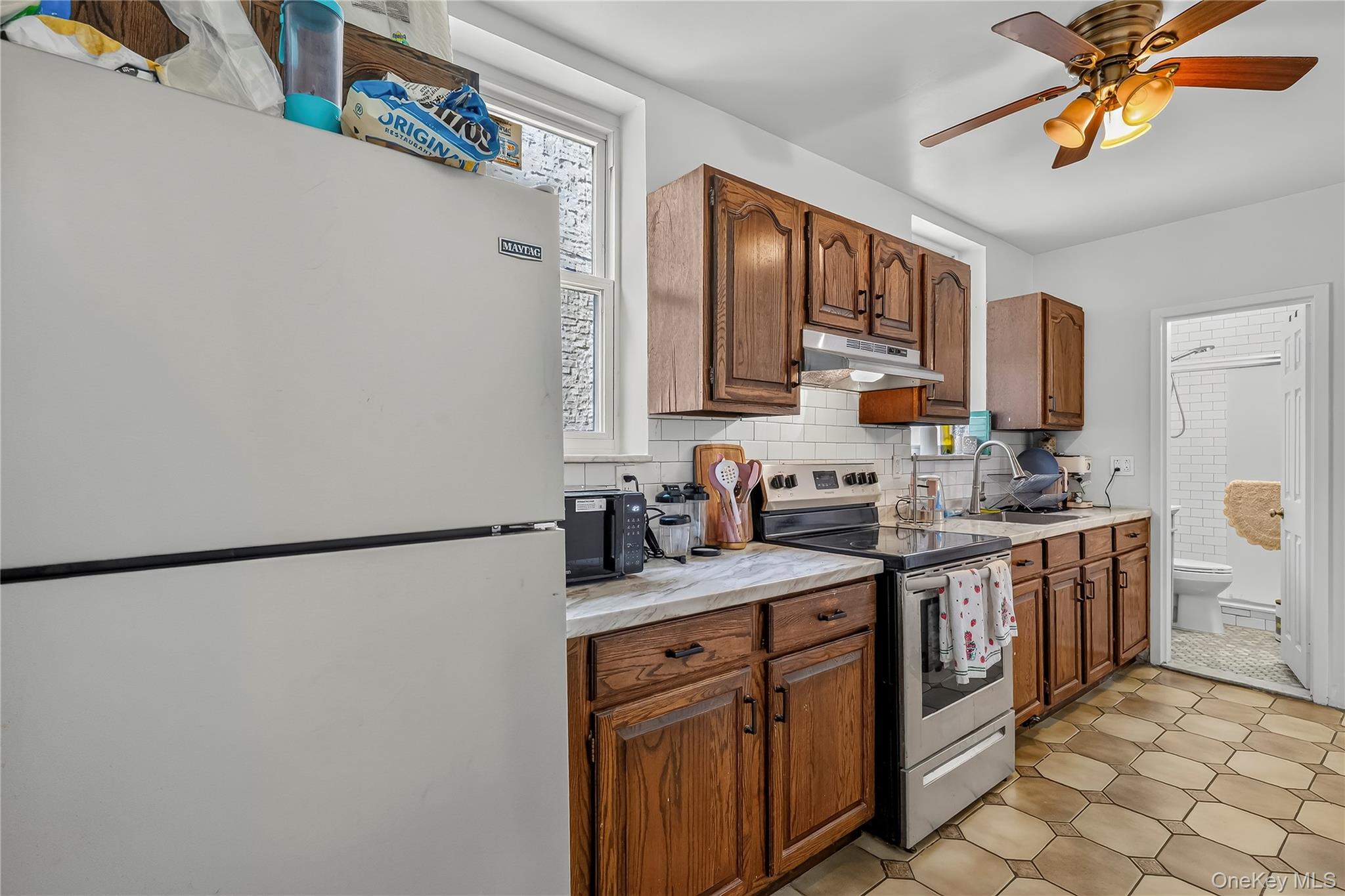 2476 Arthur Avenue Property Photo 11
