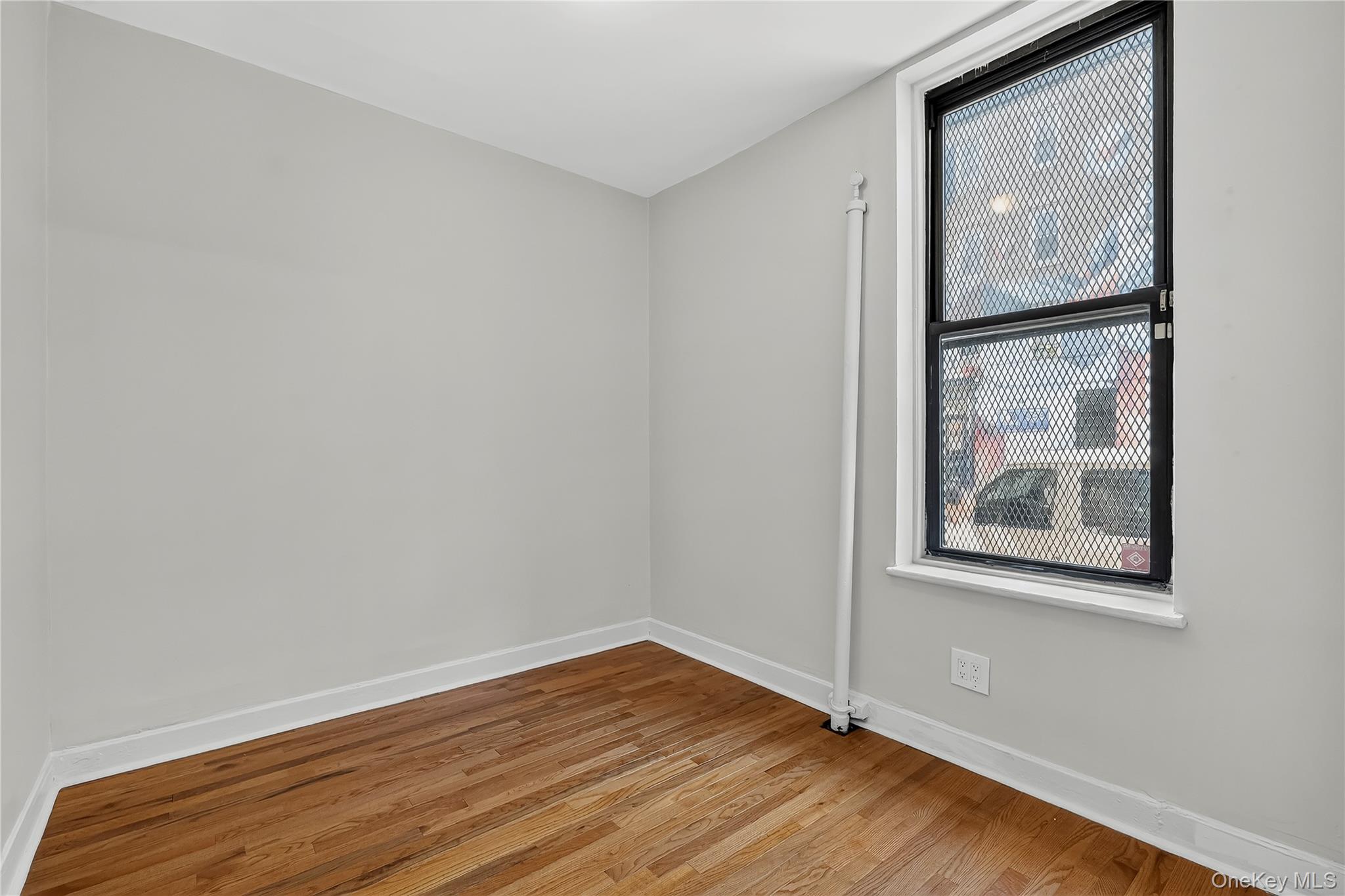 2476 Arthur Avenue Property Photo 16