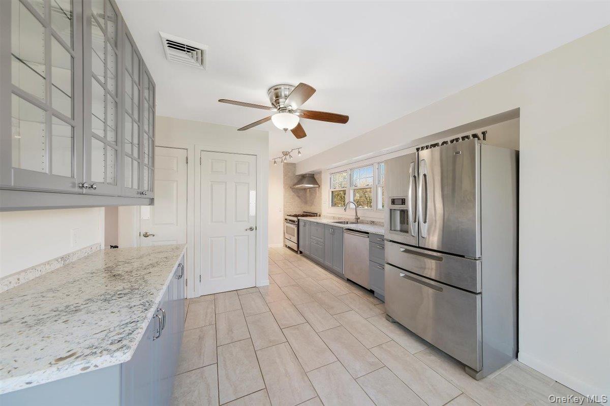 22 Quaker Hill Road Property Photo 12