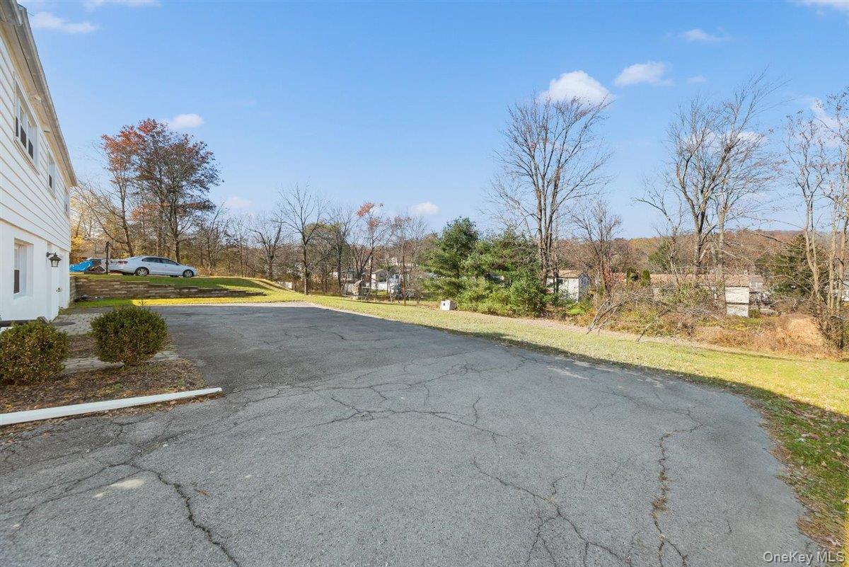 22 Quaker Hill Road Property Photo 34