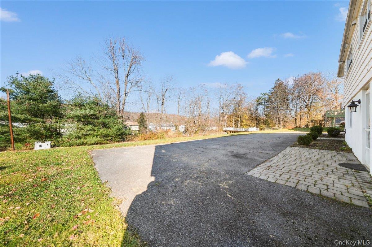 22 Quaker Hill Road Property Photo 35