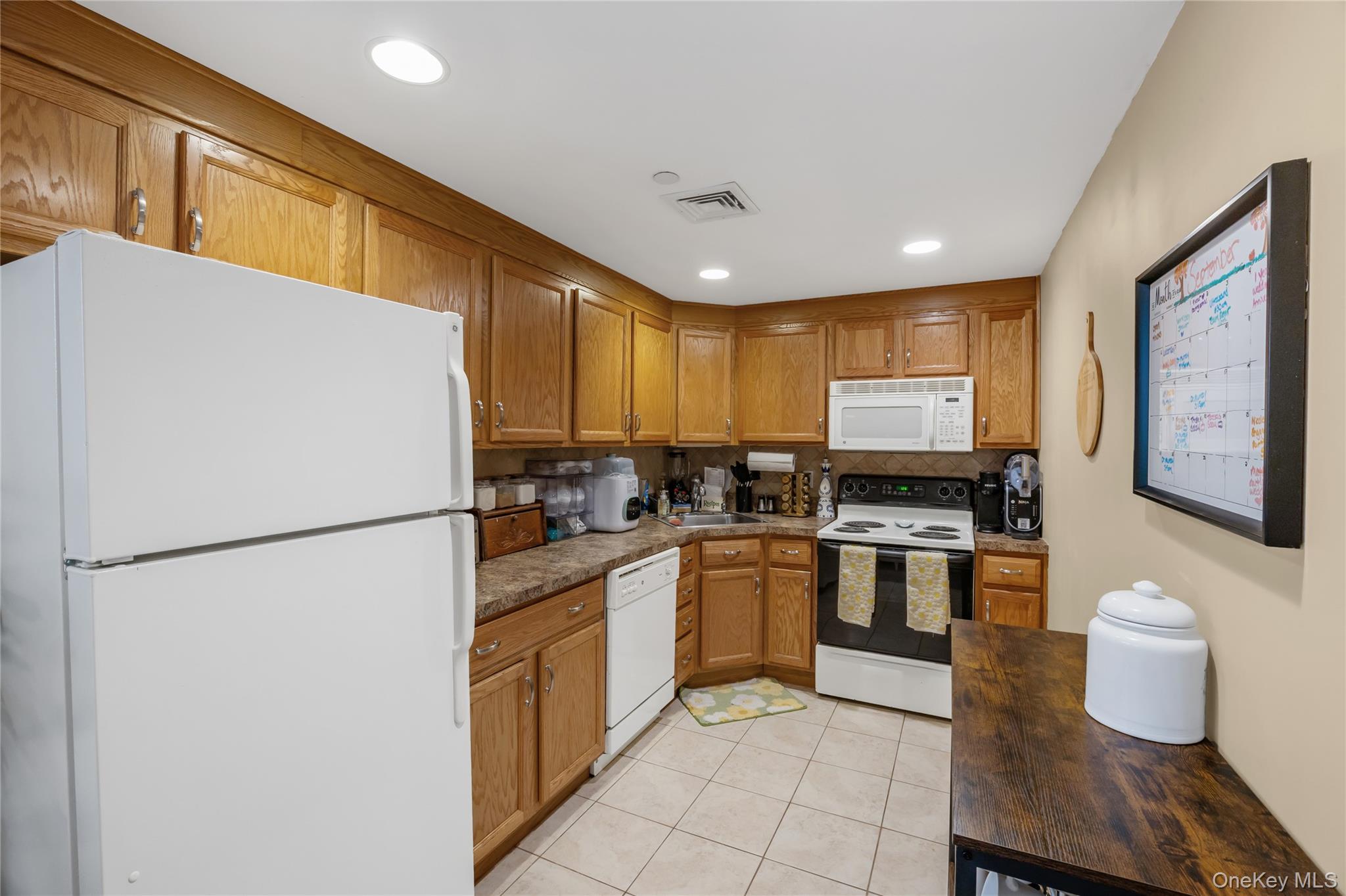242 Maple Avenue 319 Property Photo 5