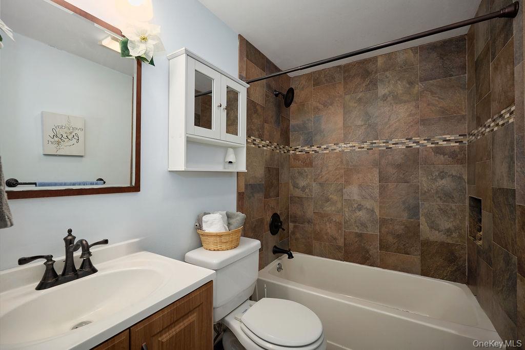 23 Allen Road Property Photo 22