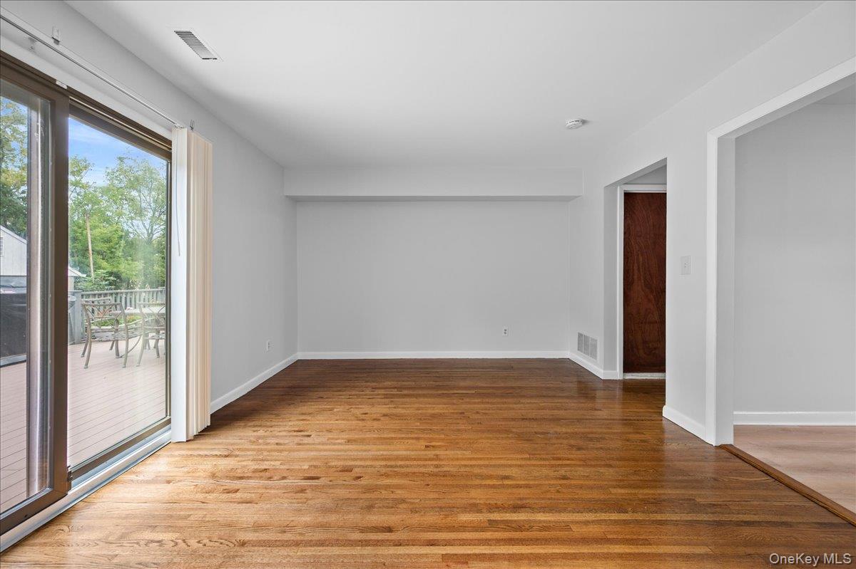 284 Park Avenue Left Side Property Photo 11