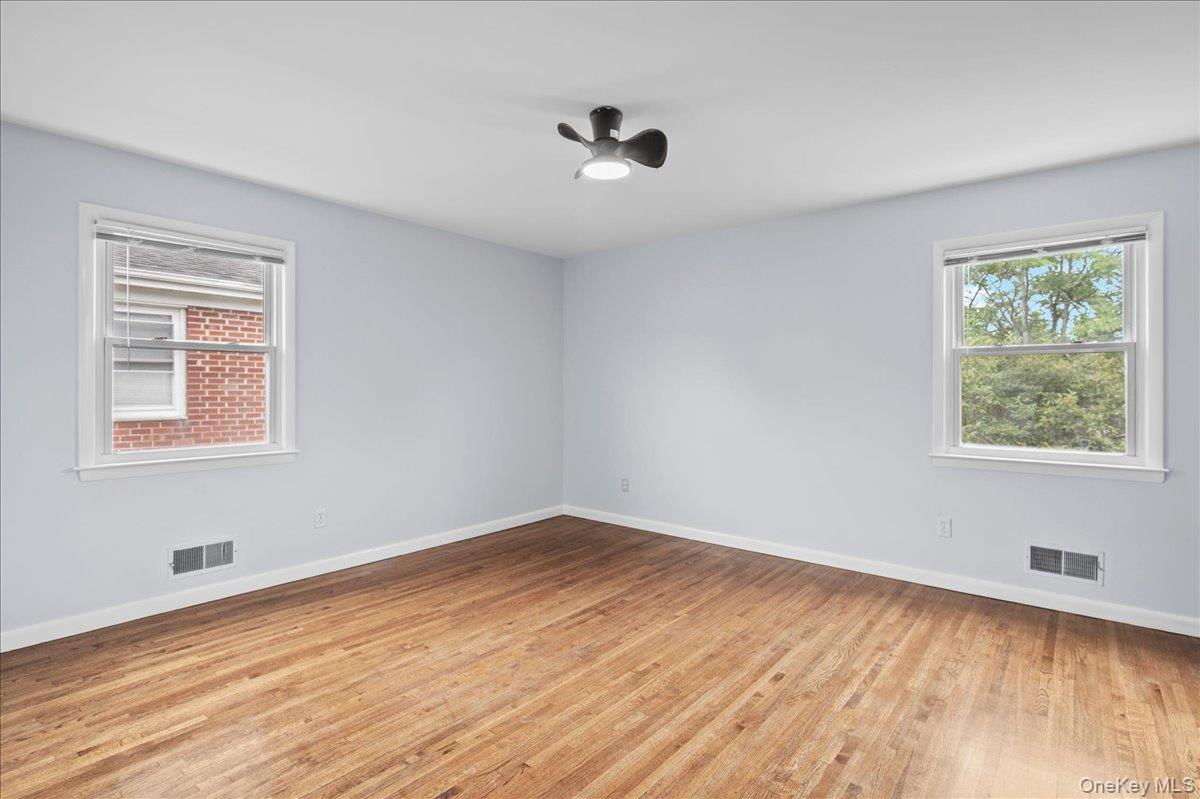 284 Park Avenue Left Side Property Photo 20