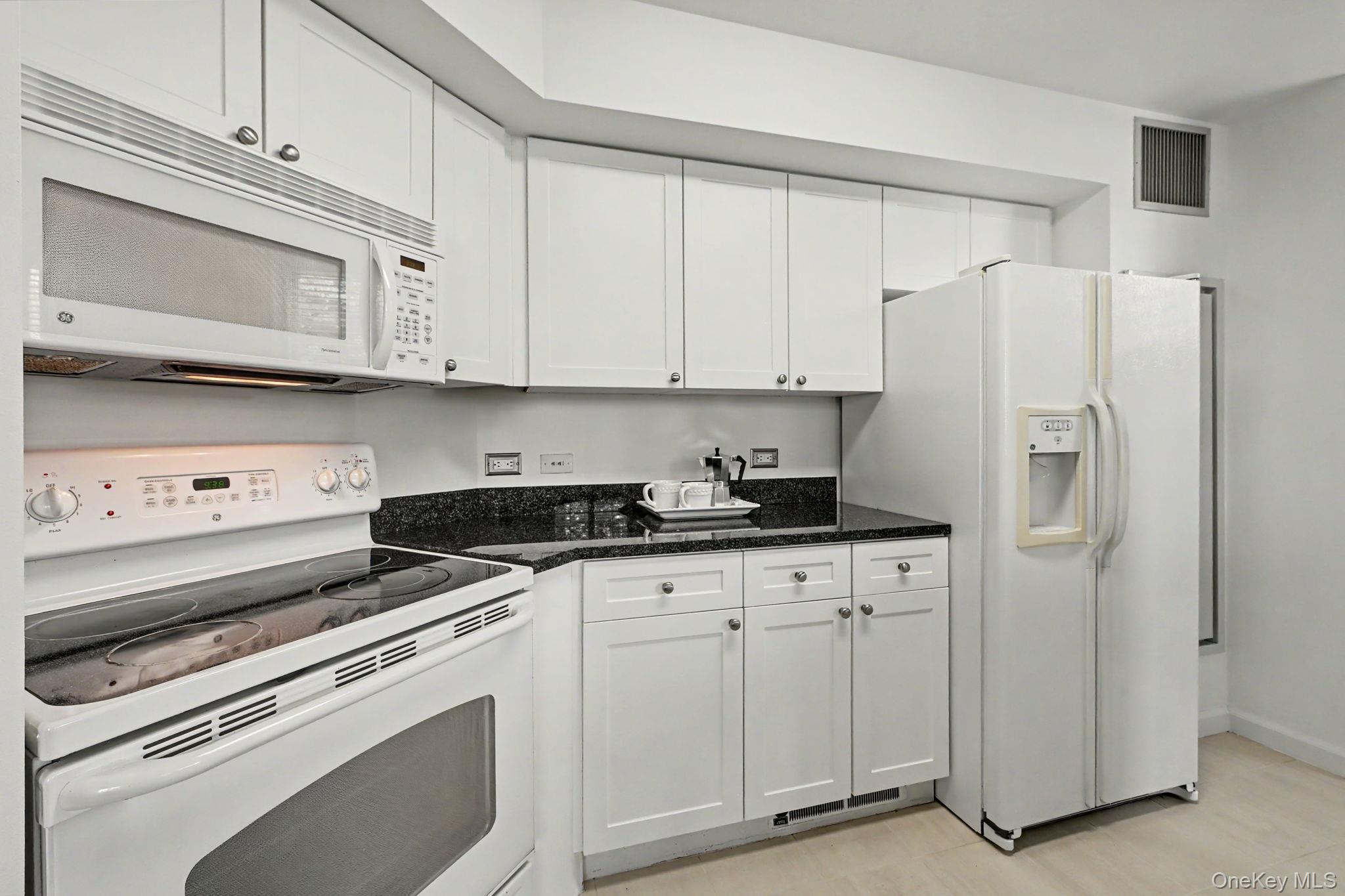 300 Mamaroneck Avenue 303 Property Photo 14