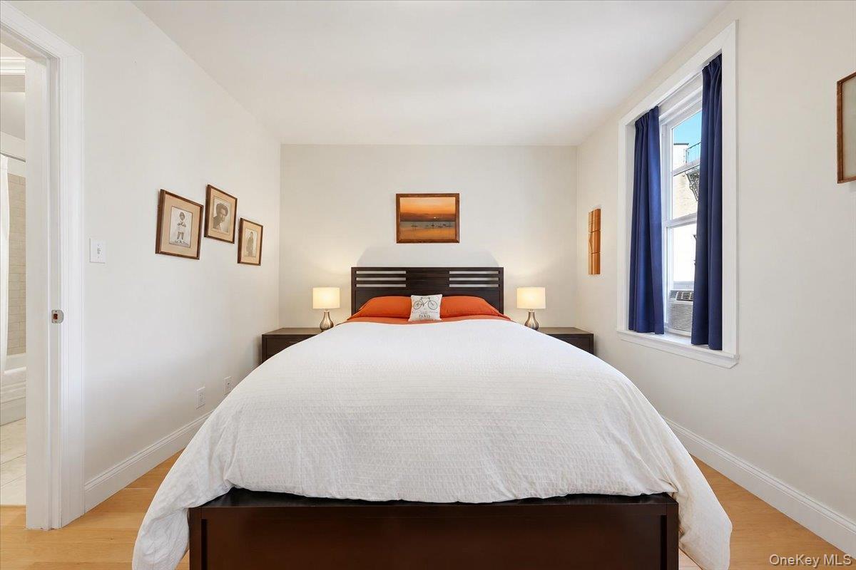 811 Walton Avenue E18 Property Photo 8