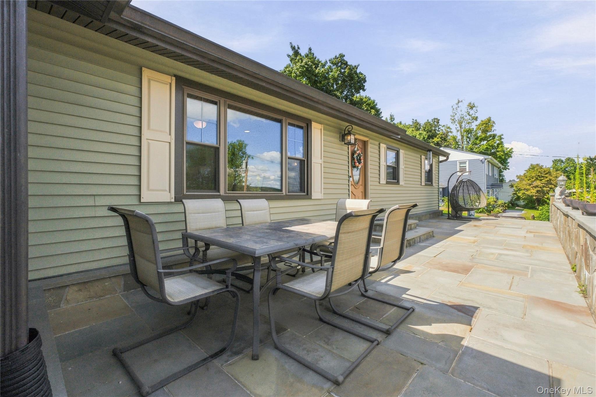 28 Hilltop Drive Property Photo 3