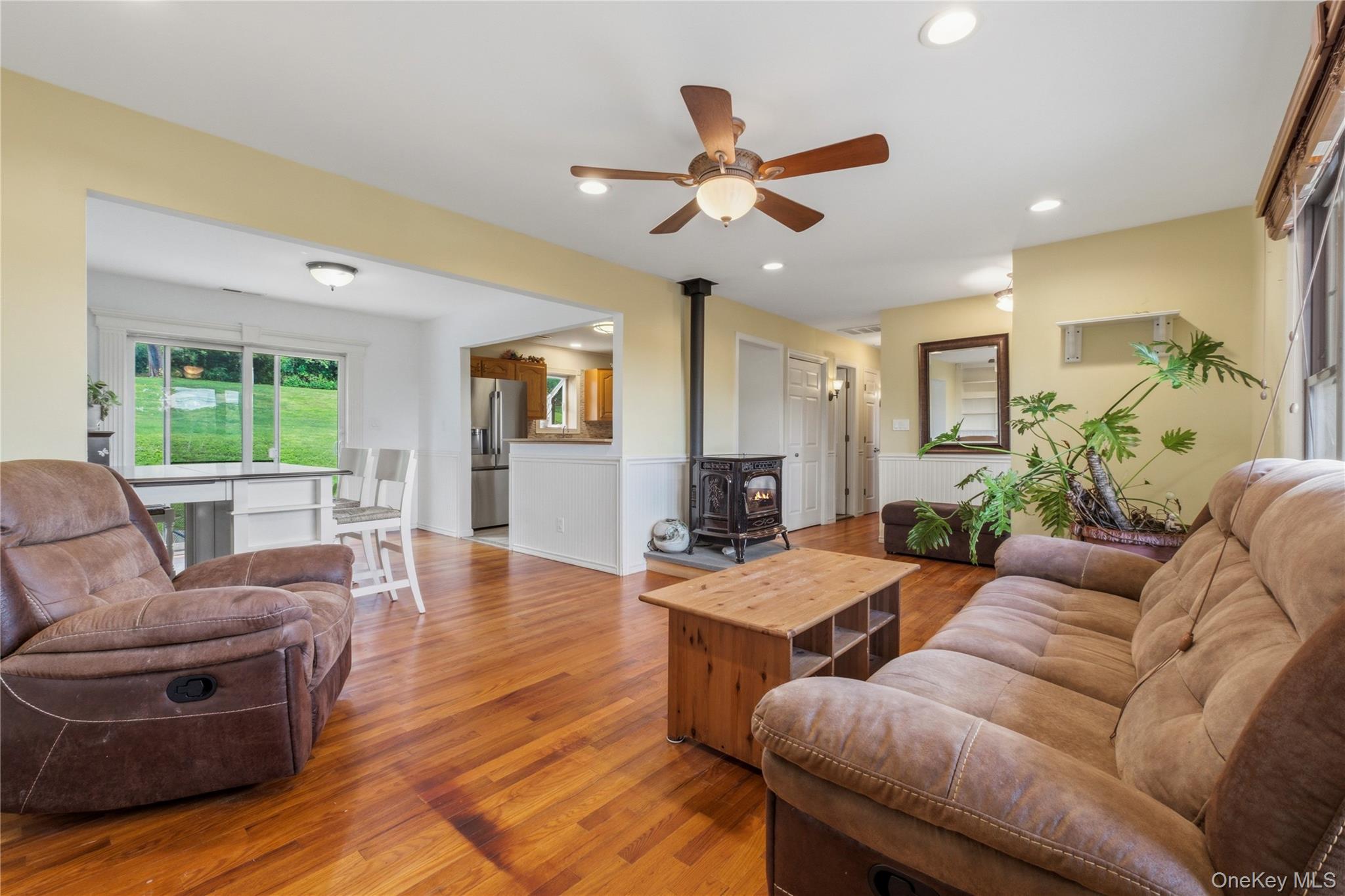 28 Hilltop Drive Property Photo 10