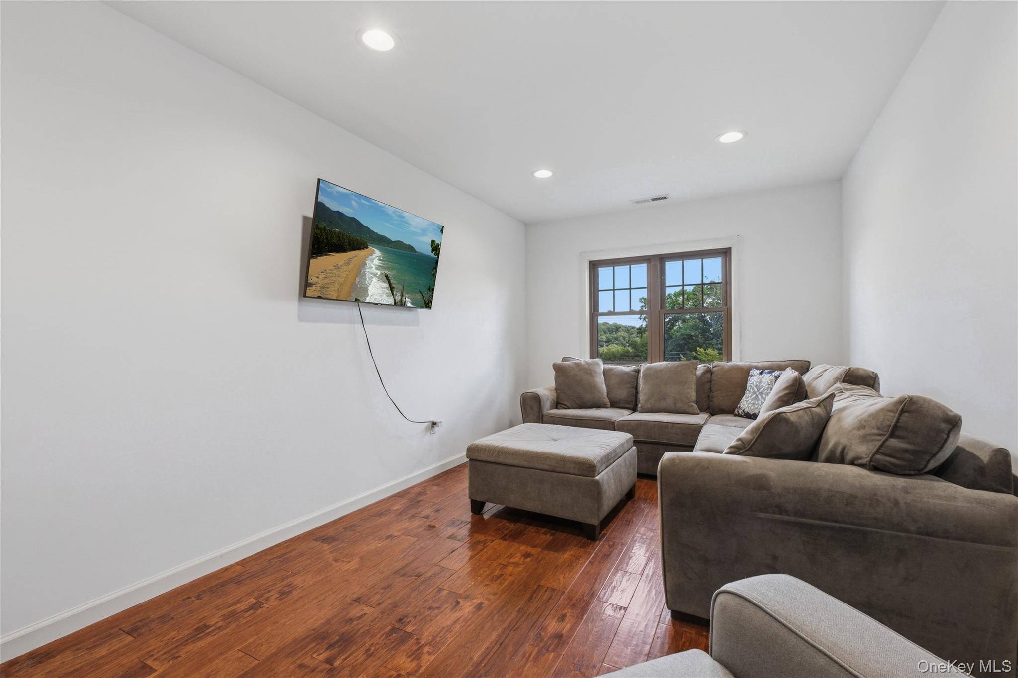 28 Hilltop Drive Property Photo 17