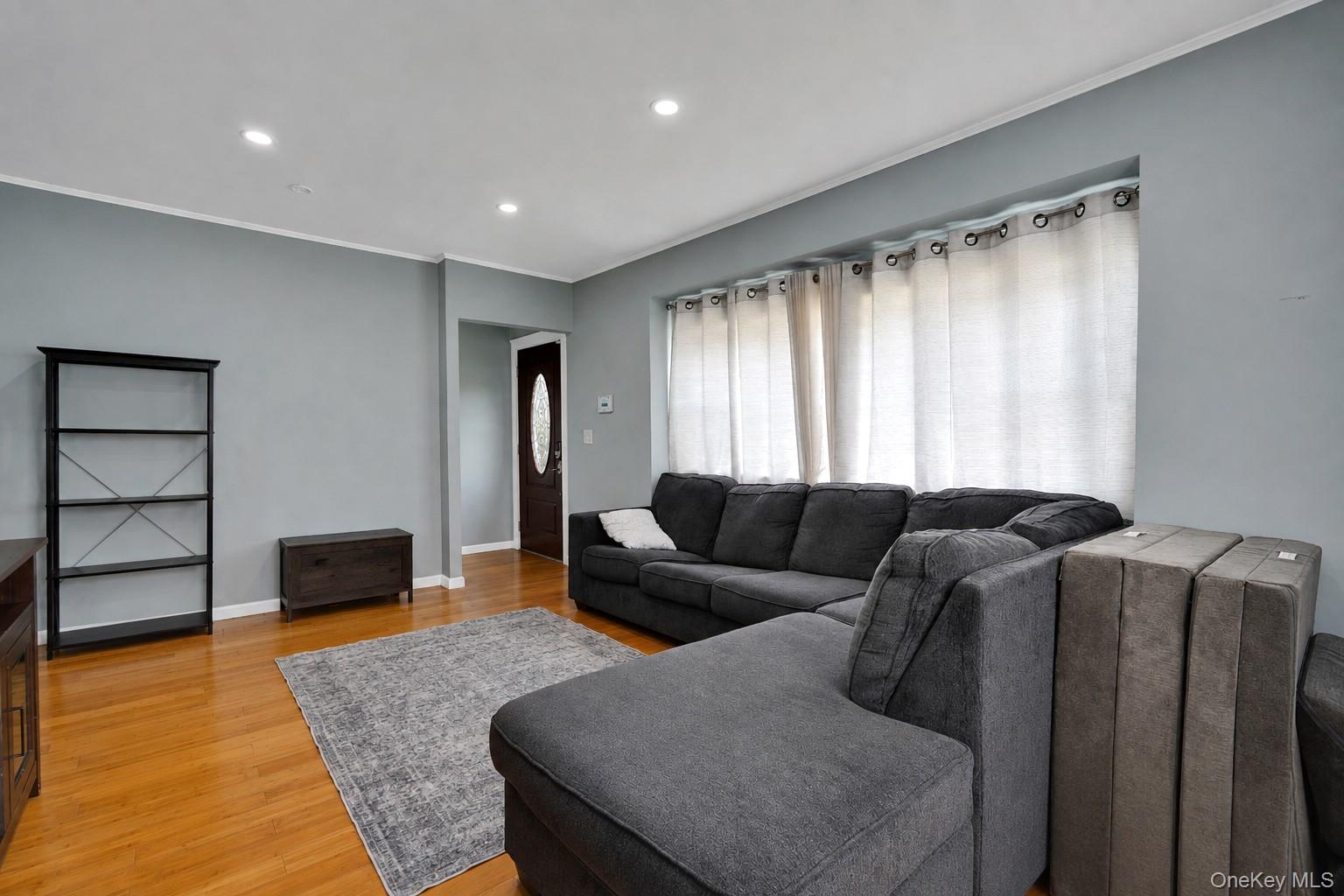 292 Roosevelt Avenue Property Photo 10